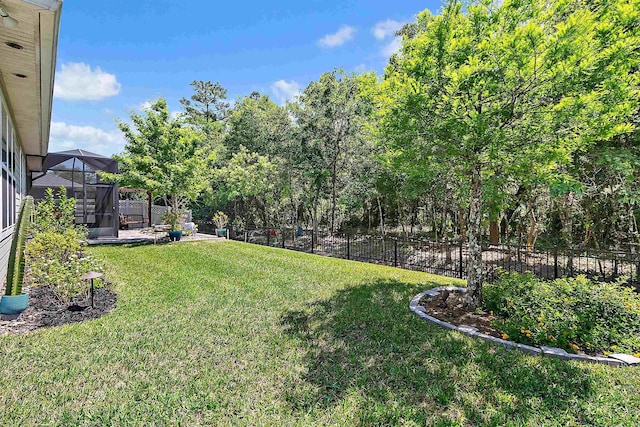 view of yard featuring a fenced backyard