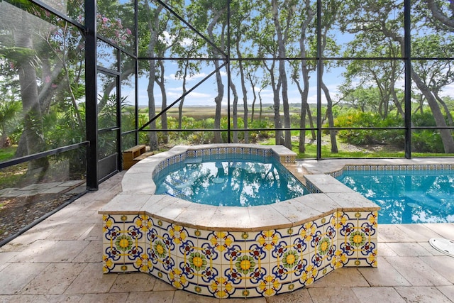 1125 S Marsh Wind Way, Ponte Vedra Beach, FL 32082 - outdoor pool with glass enclosure and an in ground hot tub
