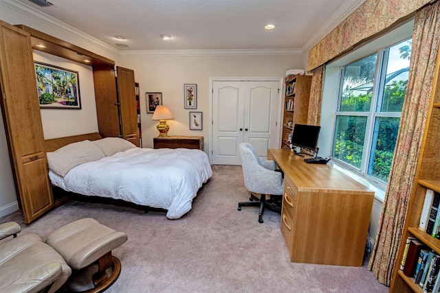 413 Fiddlers Point Dr, Saint Augustine, FL 32080 - bedroom with crown molding, light carpet, a desk, a closet, and recessed lighting