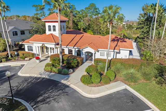 view of mediterranean / spanish-style home