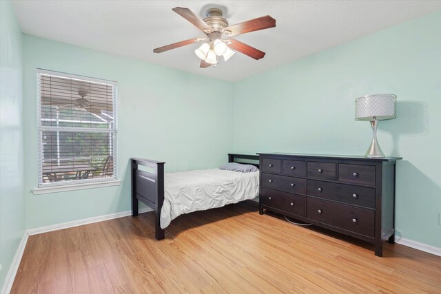 home office with ornamental molding, washer / dryer, light tile patterned floors, and ceiling fan