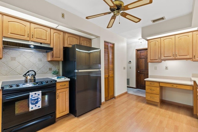 36 Lee Dr, Saint Augustine, FL 32080 - kitchen with black appliances, under cabinet range hood, light countertops, and a ceiling fan
