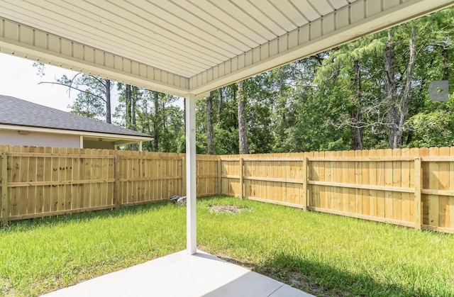 view of yard with a patio