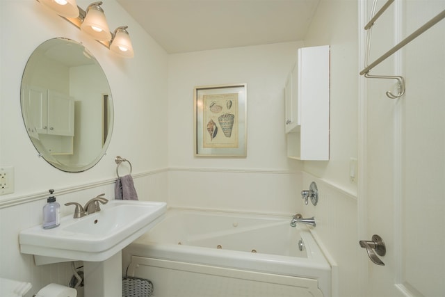 bathroom with a tub