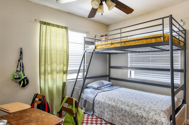 bedroom with ceiling fan