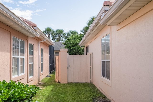 exterior space with a yard