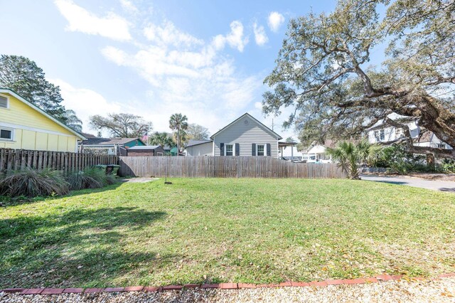 73 Kings Ferry Way, Saint Augustine, FL 32084 - view of yard with fence