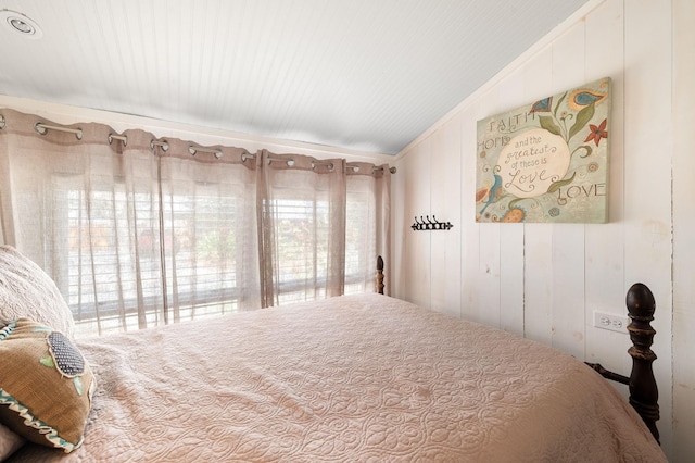 73 Kings Ferry Way, Saint Augustine, FL 32084 - bedroom featuring vaulted ceiling