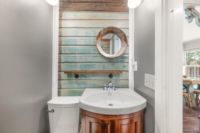 73 Kings Ferry Way, Saint Augustine, FL 32084 - half bathroom with vanity and toilet