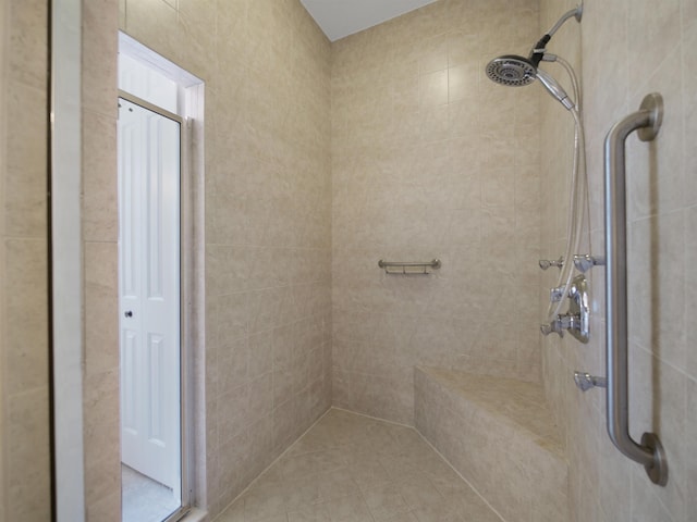 full bathroom featuring a stall shower