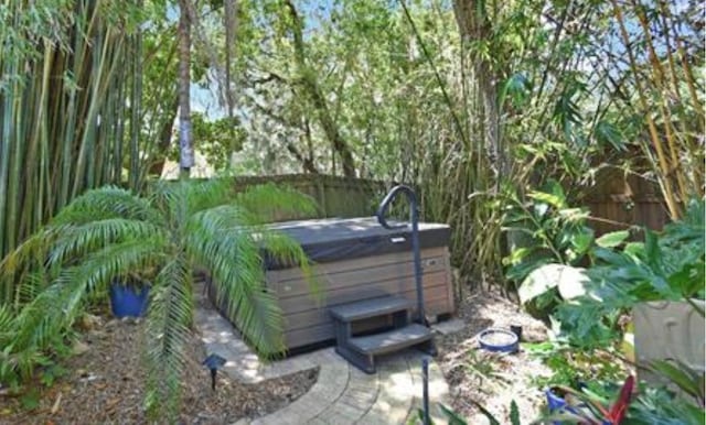 123 Whispering Oaks Cir, Saint Augustine, FL 32080 - view of yard featuring fence