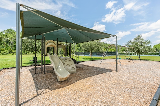 2077 W Lymington Way, Saint Augustine, FL 32084 - community play area with a yard