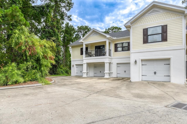 view of front of house featuring a garage