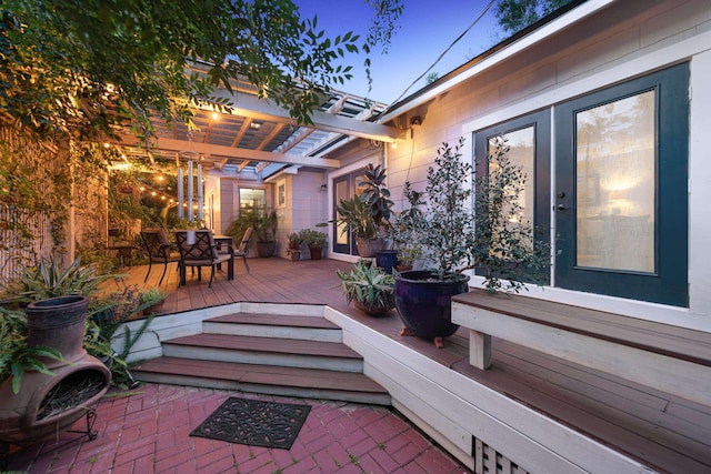 6 E Park Ave, Saint Augustine, FL 32084 - deck with a pergola and outdoor dining space