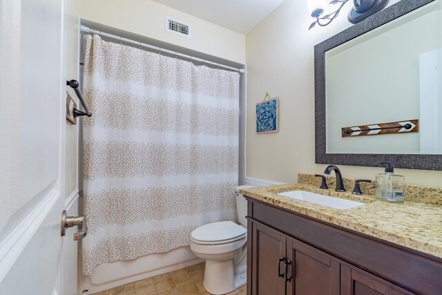 4602 Sandcastle Cir, Saint Augustine, FL 32084 - unfurnished room featuring ceiling fan, baseboards, visible vents, and light wood-style floors