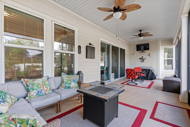 view of patio / terrace featuring an outdoor hangout area and ceiling fan