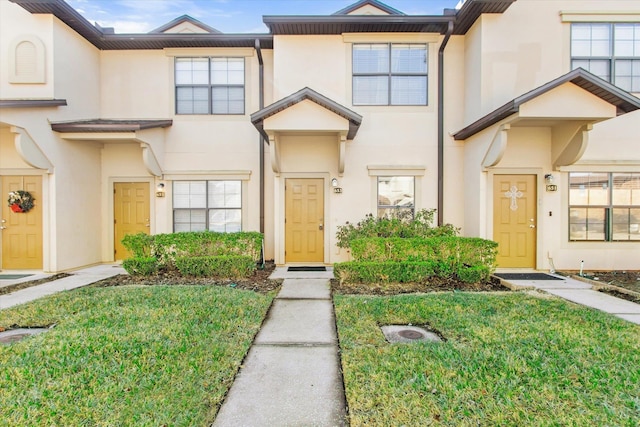 653 Drake Bay Ter, Saint Augustine, FL 32084 - multi unit property featuring a front lawn