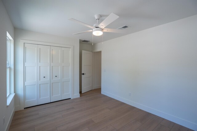 411 Royal Rd, Saint Augustine, FL 32086 - kitchen featuring a peninsula, backsplash, appliances with stainless steel finishes, and a sink