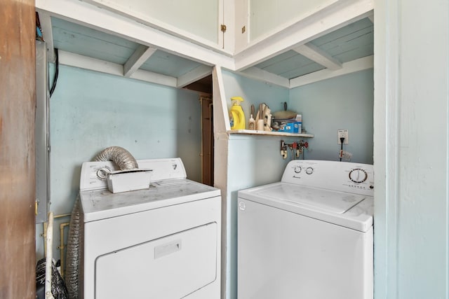 1300 Francis St, Saint Augustine, FL 32084 - laundry area featuring laundry area and washer and clothes dryer