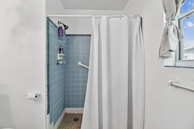 1300 Francis St, Saint Augustine, FL 32084 - full bath featuring tile patterned flooring and a shower stall