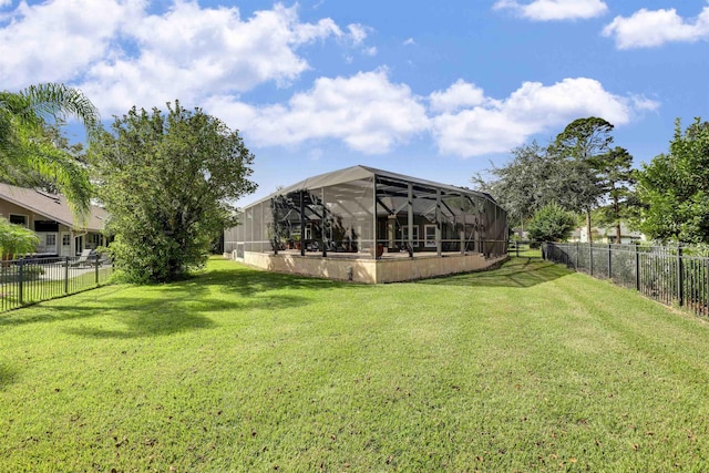 view of yard featuring a lanai