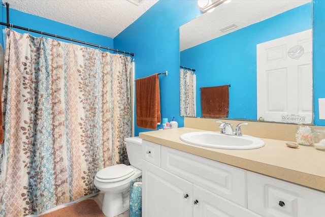 3372 9th St, Elkton, FL 32033 - full bathroom with a textured ceiling, visible vents, vanity, toilet, and a shower with shower curtain