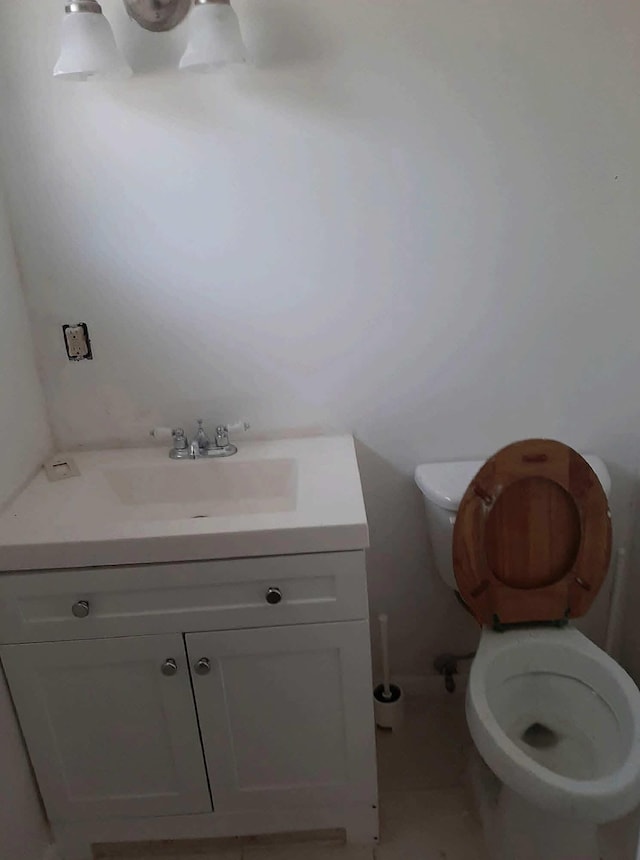 16325 SE 134th Ct, Weirsdale, FL 32195 - bathroom featuring vanity and toilet