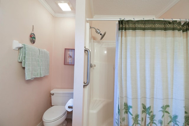 1711 Old Beach Rd, Saint Augustine, FL 32080 - bathroom featuring ornamental molding and curtained shower
