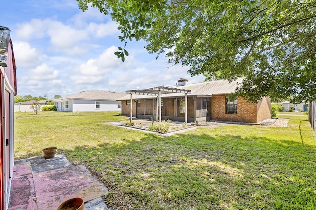view of yard featuring a pergola