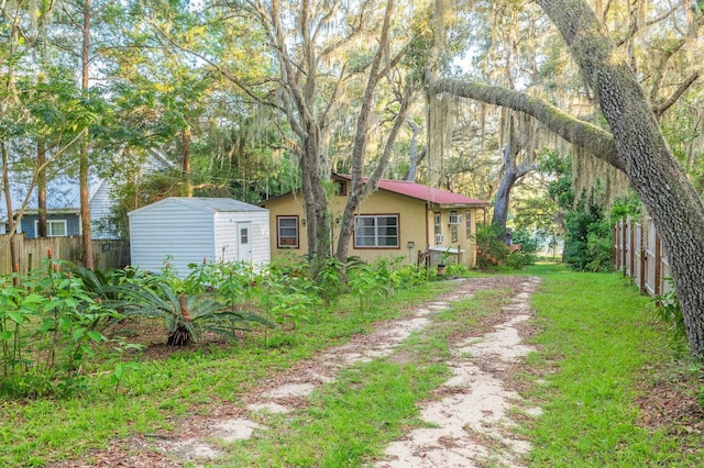 219 N Cooper Lake Dr, Interlachen, FL 32148 - photo 2