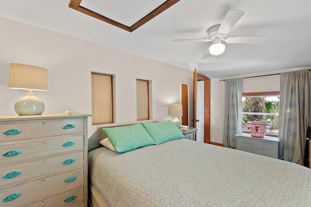 bedroom with a ceiling fan