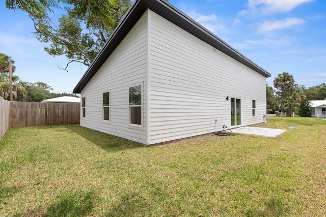 441 S Woodlawn St, Saint Augustine, FL 32084 - view of side of home featuring a patio