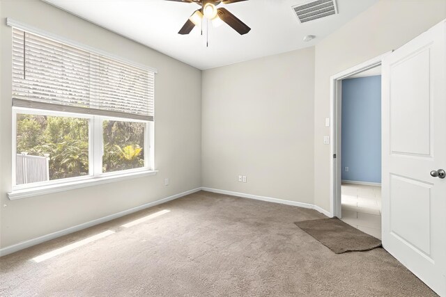 bedroom featuring carpet flooring