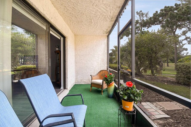 view of sunroom / solarium