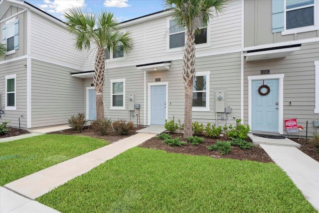 180 Stonegate Ave, Saint Augustine, FL 32084 - view of property featuring a front yard