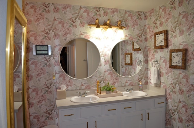 35 Putter Dr, Palm Coast, FL 32164 - bathroom with wallpapered walls and double vanity