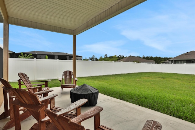 123 Hickory Ridge Rd, Saint Augustine, FL 32084 - fenced backyard featuring a patio area