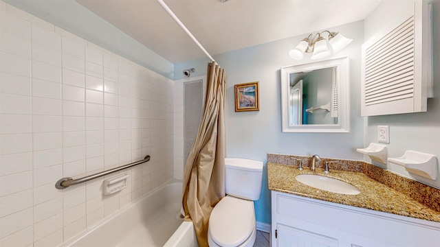 full bathroom with shower / bath combo with shower curtain, vanity, a chandelier, and toilet