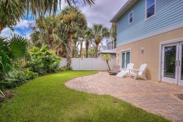 view of yard with a patio