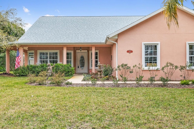 view of front of house with a front yard