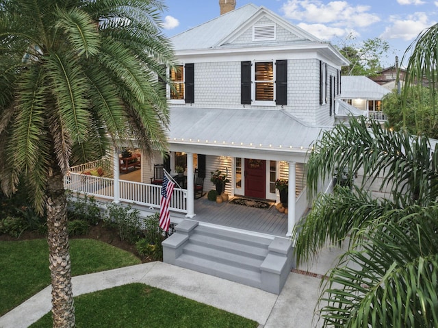 view of front of property featuring a porch