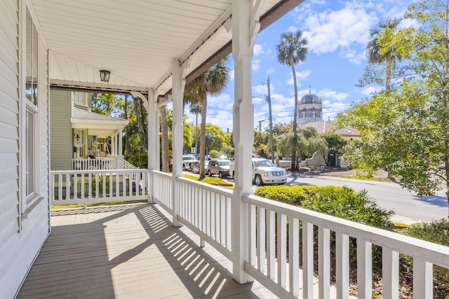 44 Carrera St, Saint Augustine, FL 32084 - view of wooden porch