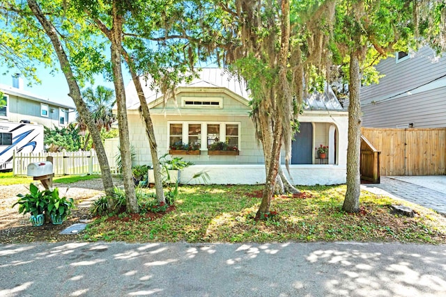 29 Oak St, Saint Augustine, FL 32084 - view of front of house
