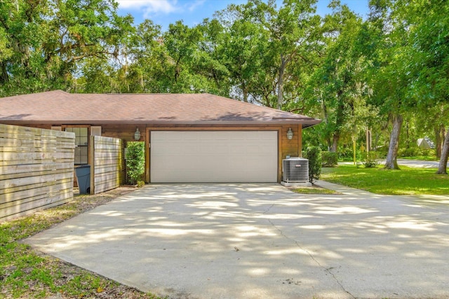 200 Raintree Trl, Saint Augustine, FL 32086 - garage with concrete driveway