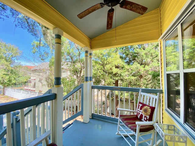 balcony featuring ceiling fan