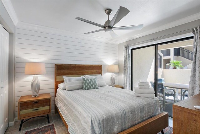 bedroom featuring access to exterior, crown molding, and ceiling fan