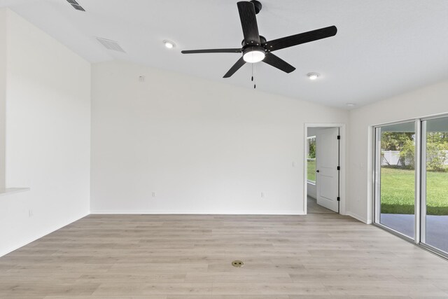 10 Reine Pl, Palm Coast, FL 32164 - spare room with vaulted ceiling, ceiling fan, light wood-style flooring, recessed lighting, and baseboards