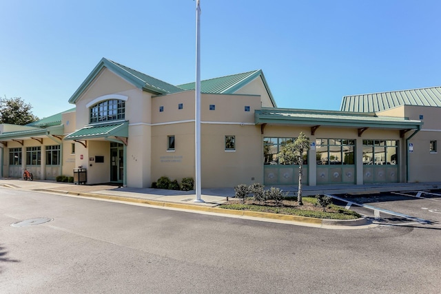 520 Weeping Willow Ln, Saint Augustine, FL 32080 - view of property with uncovered parking