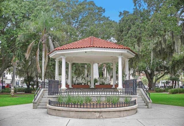 641 W Cathedral, Saint Augustine, FL 32084 - surrounding community featuring a gazebo and a lawn