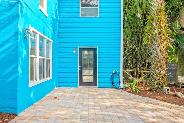 26 Ponce De Leon Ave, Saint Augustine, FL 32080 - doorway to property with a patio area